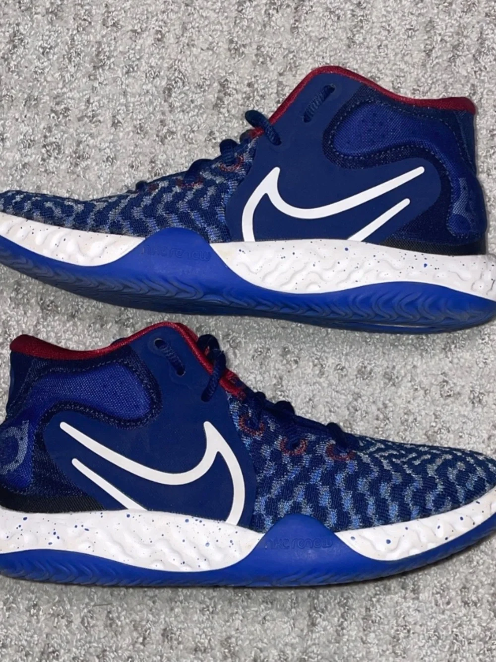 Nike KD Trey 5 VIII Boys Basketball Size 4.5Y Navy Blue White Red Kevin Durant